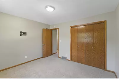 221 Crestwood Drive, North Mankato, MN 56003 - Photo 20