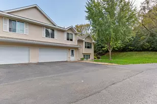 1465 S Trail Cir, Faribault, MN 55021 - Photo 2