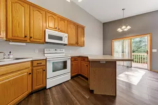 1465 S Trail Cir, Faribault, MN 55021 - Photo 14