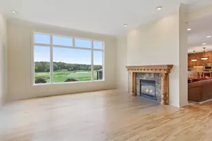 266 Troon Ct, Troy Township, WI 54016 - Photo 6