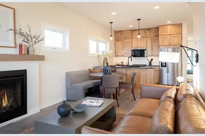 118-124 E Lakeview Drive, Silver Bay, MN 55614 - Photo 10