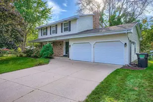 9728 Palmer Cir, Bloomington, MN 55437 - Photo 1