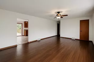 1221 Vincent Pl, Chaska, MN 55318 - Photo 1