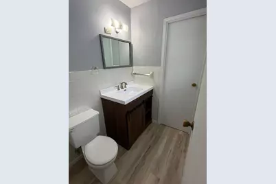 724 Southview Drive SW, Hutchinson, MN 55350 - Photo 8