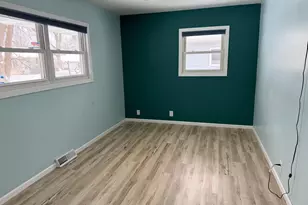 724 Southview Dr SW, Hutchinson, MN 55350 - Photo 10