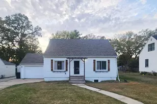 1118 Phinney Ave, Detroit Lakes, MN 56501 - Photo 1