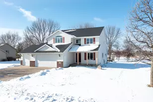 500 Chatfield Ln, Belle Plaine, MN 56011 - Photo 2