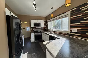 524 NE 4th Ave, Grand Rapids, MN 55744 - Photo 6