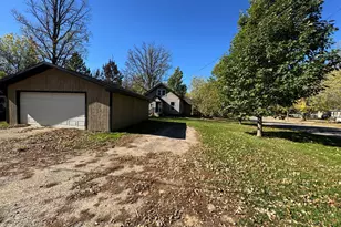 524 NE 4th Ave, Grand Rapids, MN 55744 - Photo 4
