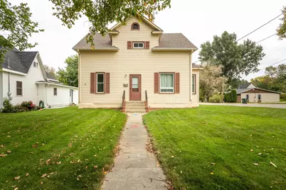 625 Minnesota Avenue E, Glenwood, MN 56334 - Photo 1