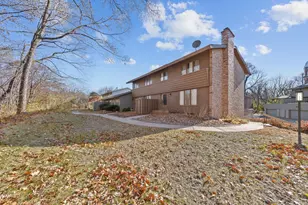 21 Walden St, Burnsville, MN 55337 - Photo 1