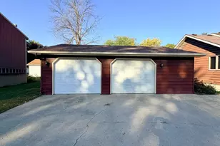 1520 Clary St, Worthington, MN 56187 - Photo 26