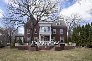 2774 W Lake of the Isles Pkwy, Minneapolis, MN 55416 - Photo 1