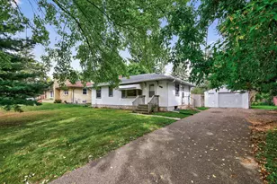 2285 17th Ave E, North Saint Paul, MN 55109 - Photo 1