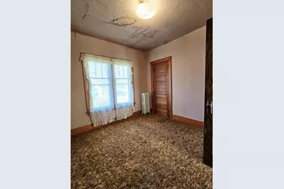 603 Arnold Avenue N, Thief River Falls, MN 56701 - Photo 12