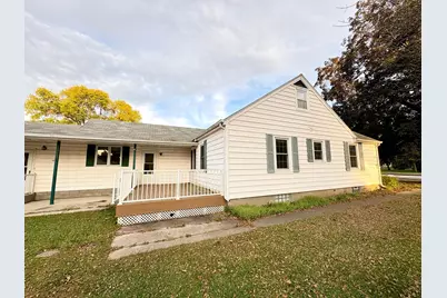 429 E Rooney Avenue, Appleton, MN 56208 - Photo 1