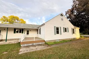 429 E Rooney Ave, Appleton, MN 56208 - Photo 1