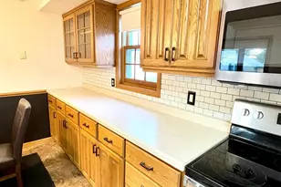 429 E Rooney Ave, Appleton, MN 56208 - Photo 8