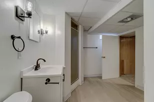 9824 Fremont Ave S, Bloomington, MN 55431 - Photo 34