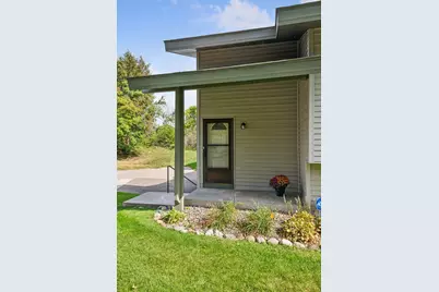 9775 Dorset Lane, Eden Prairie, MN 55347 - Photo 34