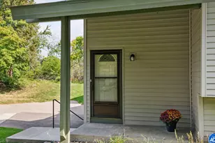 9775 Dorset Ln, Eden Prairie, MN 55347 - Photo 34