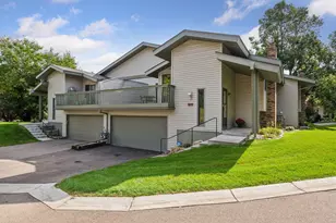 9775 Dorset Ln, Eden Prairie, MN 55347 - Photo 30