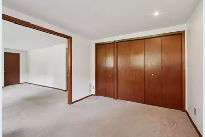 9775 Dorset Lane, Eden Prairie, MN 55347 - Photo 26