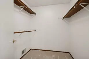 9775 Dorset Ln, Eden Prairie, MN 55347 - Photo 16