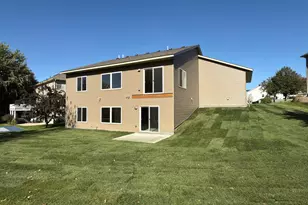 2804 Oaklawn Dr, Northfield, MN 55057 - Photo 6