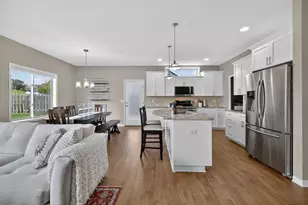 875 Golfview Ave, Zumbrota, MN 55992 - Photo 6