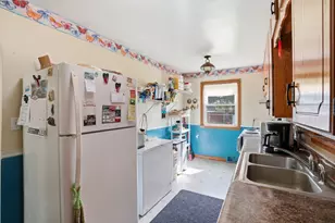 302 Division St, Gaylord, MN 55334 - Photo 6