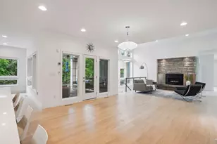 209 Westwood Dr N, Golden Valley, MN 55422 - Photo 12