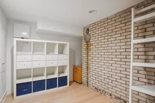 209 Westwood Dr N, Golden Valley, MN 55422 - Photo 30