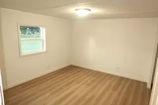 17373 N Creek Dr, Lakeville, MN 55024 - Photo 4