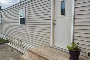 17373 N Creek Dr, Lakeville, MN 55024 - Photo 6