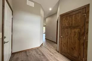 1207 S Shore Dr, Worthington, MN 56187 - Photo 8