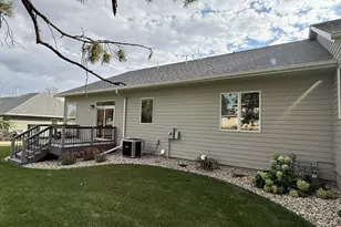 1207 S Shore Dr, Worthington, MN 56187 - Photo 40