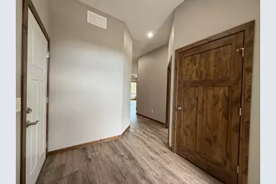 1207 S Shore Drive, Worthington, MN 56187 - Photo 8