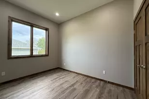 1207 S Shore Dr, Worthington, MN 56187 - Photo 16