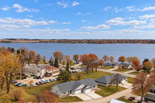 1207 S Shore Dr, Worthington, MN 56187 - Photo 42