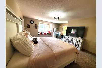 952 Conner Street, Chaska, MN 55318 - Photo 12