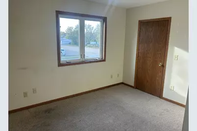 408 Main Avenue N, Thief River Falls, MN 56701 - Photo 26