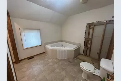 408 Main Avenue N, Thief River Falls, MN 56701 - Photo 36