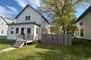 408 Main Ave N, Thief River Falls, MN 56701 - Photo 4