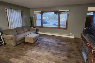 2603 17th Ave E, North Saint Paul, MN 55109 - Photo 2