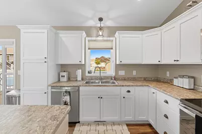 2004 Bluestem Drive, Mankato, MN 56001 - Photo 6