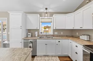 2004 Bluestem Dr, Mankato, MN 56001 - Photo 6