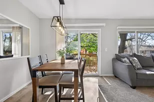 1302 Crestridge Ln N, Eagan, MN 55123 - Photo 4