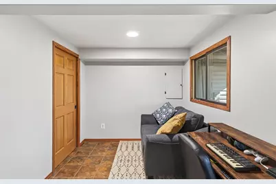 1302 Crestridge Lane N, Eagan, MN 55123 - Photo 40