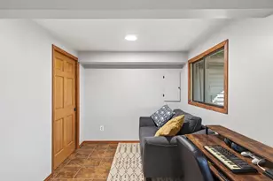 1302 Crestridge Ln N, Eagan, MN 55123 - Photo 40